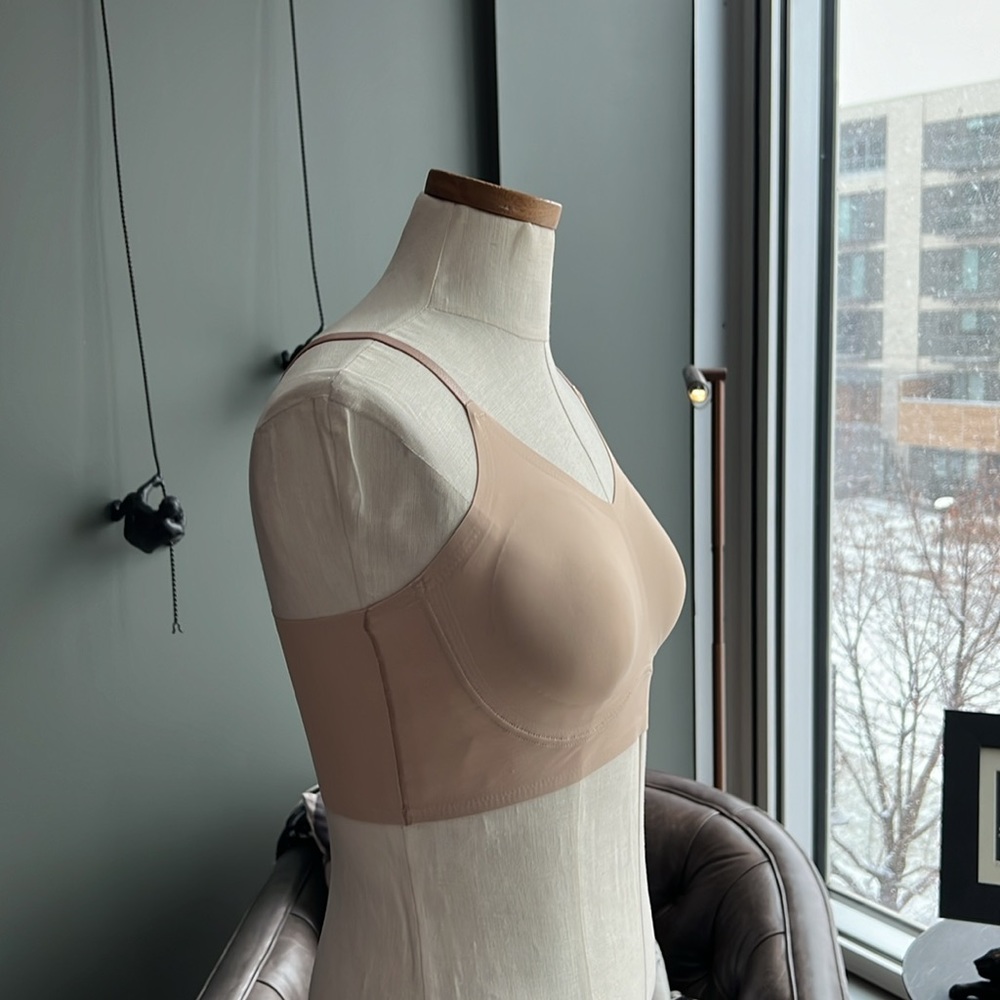New True & Co. True Body Lift Triangle Adjustable Strap Bra Size Small - Picture 2 of 5